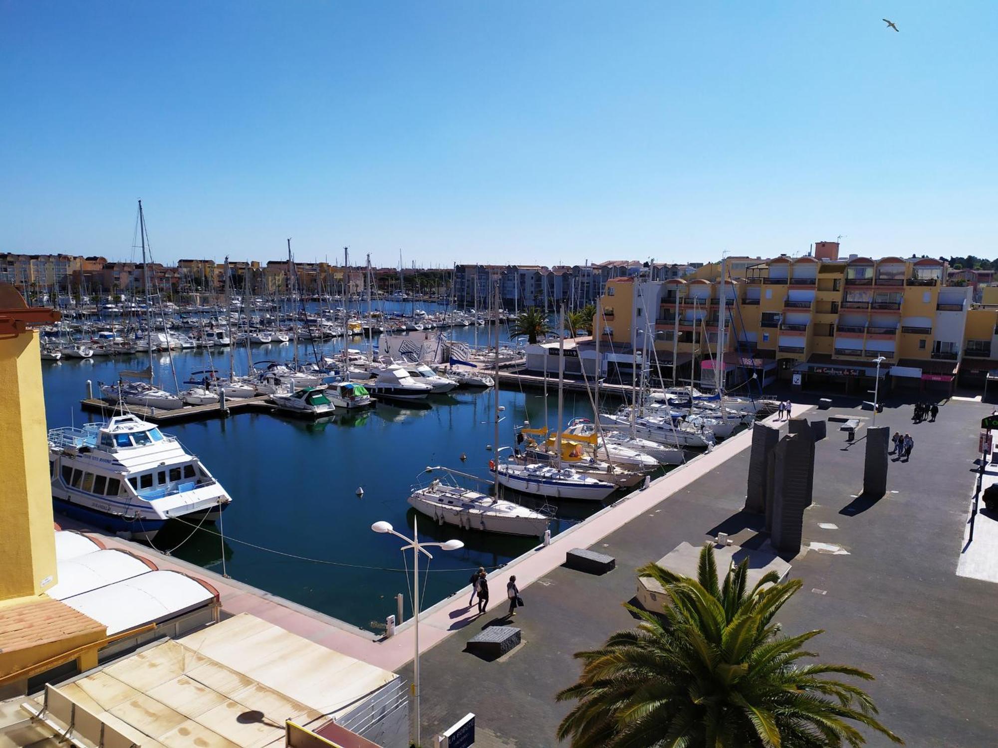 Cote Port Apartment Gruissan Bagian luar foto